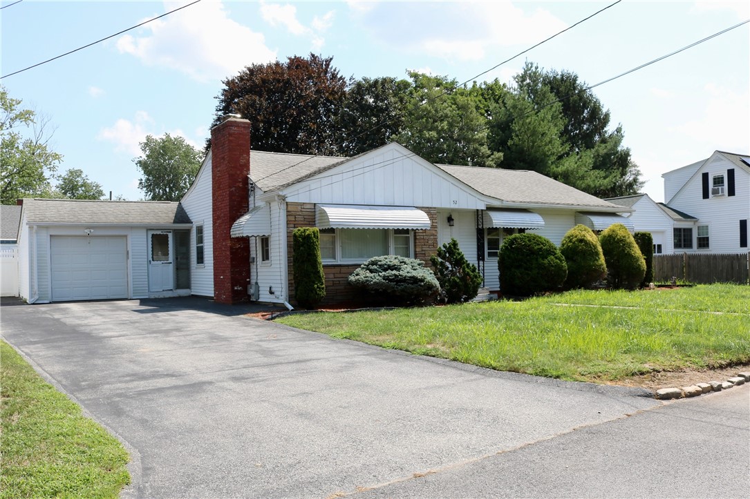 52 Kenyon Road Cranston, RI 02910 - Photo 2 of 21 Gallery Image 2