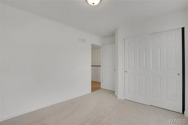 $308,870 | 1043 Clover Hill Drive, Sullivan, MO 63080