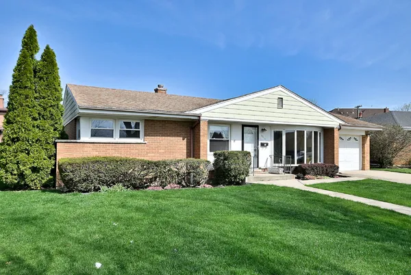 $449,900 | 8016 West Leland Avenue, Norridge, IL 60706