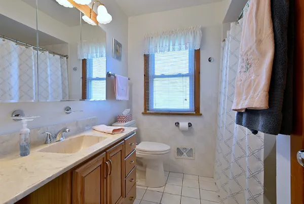 $449,900 | 8016 West Leland Avenue, Norridge, IL 60706