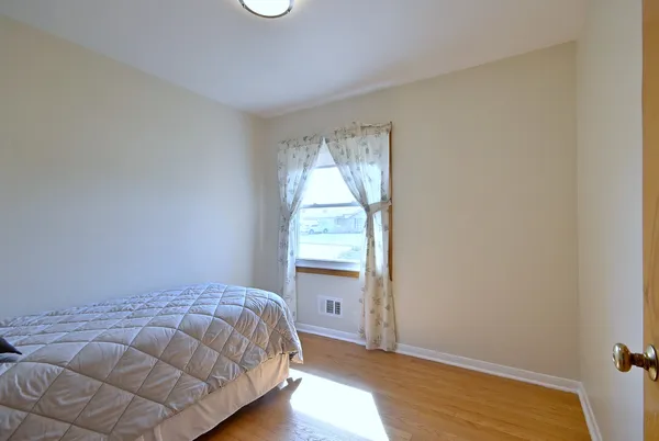 $449,900 | 8016 West Leland Avenue, Norridge, IL 60706