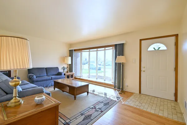 $449,900 | 8016 West Leland Avenue, Norridge, IL 60706
