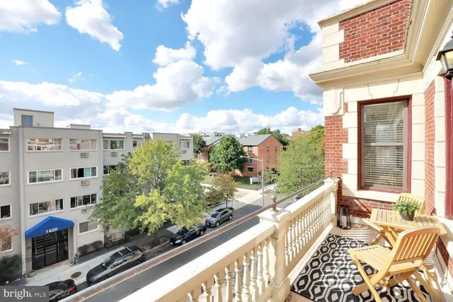 $4,050 | 1419 Clifton Street Northwest, Unit 301, Washington, DC 20009