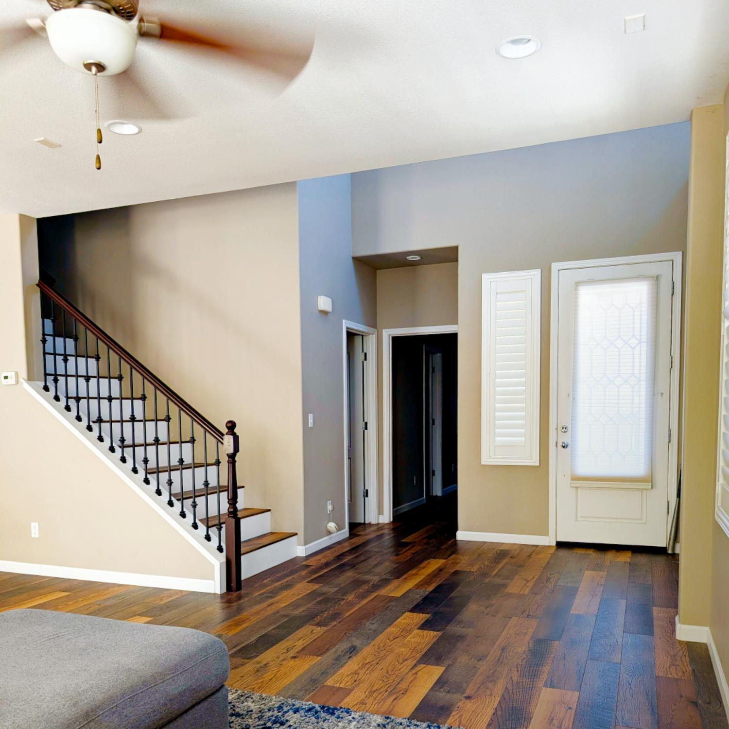 3492 Hampton Way Clovis, CA 93619 - Photo 16 of 58 living room - bottom bedroom hallway