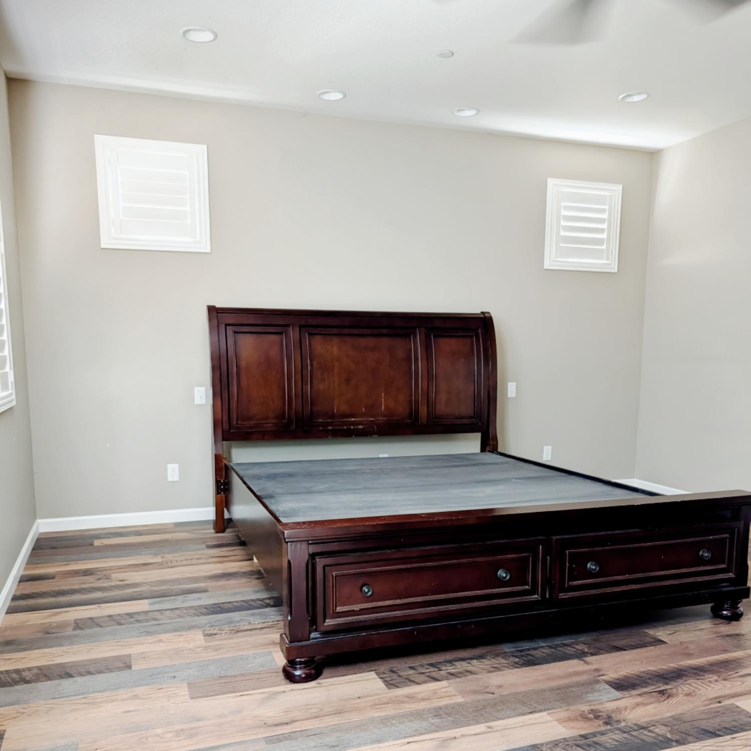 3492 Hampton Way Clovis, CA 93619 - Photo 34 of 58 main bedroom pic 3