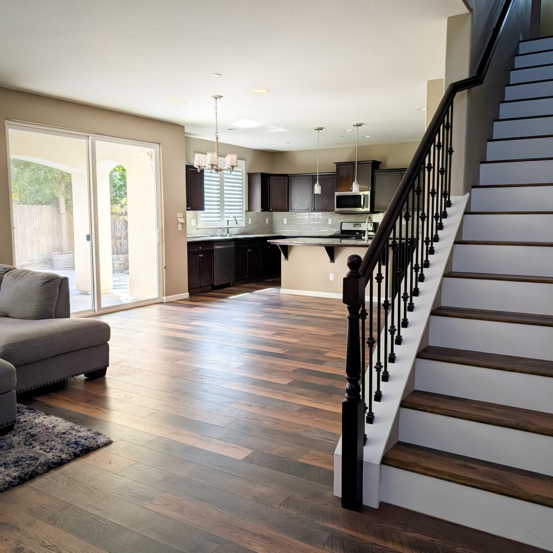 3492 Hampton Way Clovis, CA 93619 - Photo 9 of 58 Stairs leading to second lever