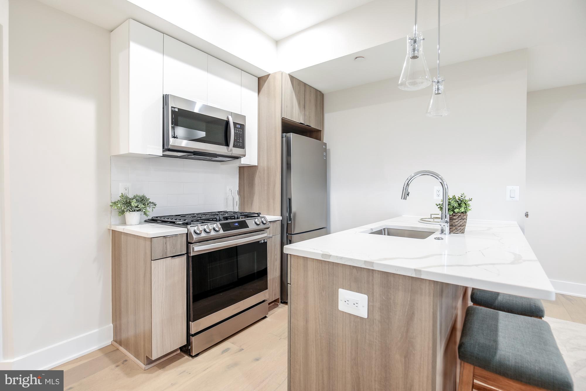 1421 Spring Road Northwest, Unit C04 Washington, DC 20010 - Photo 5 of 15 Gallery Image 5
