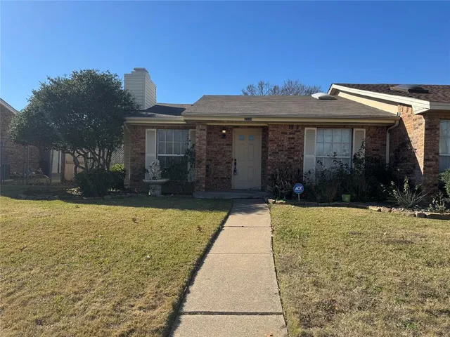 $1,450 | 2559 Red River Street, Mesquite, TX 75150
