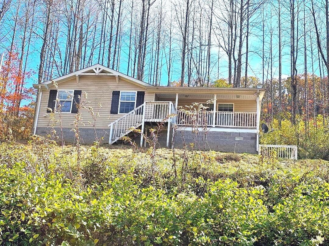 1776 Cave Springs Road Dryden, VA 24243 - Photo 1 of 21 Dryden 0