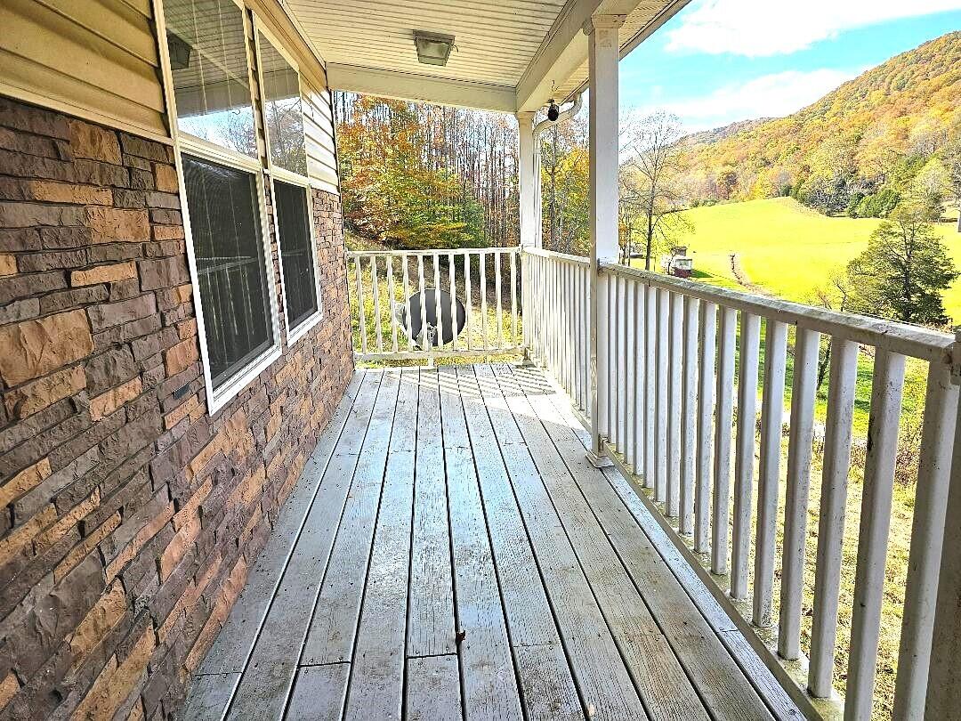 1776 Cave Springs Road Dryden, VA 24243 - Photo 3 of 21 Dryden 10