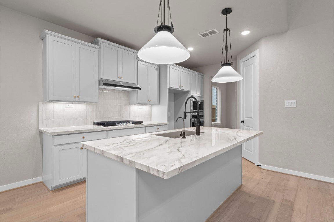 9434 Pacific Crest Porter, TX 77365 - Photo 5 of 50 Large Island.