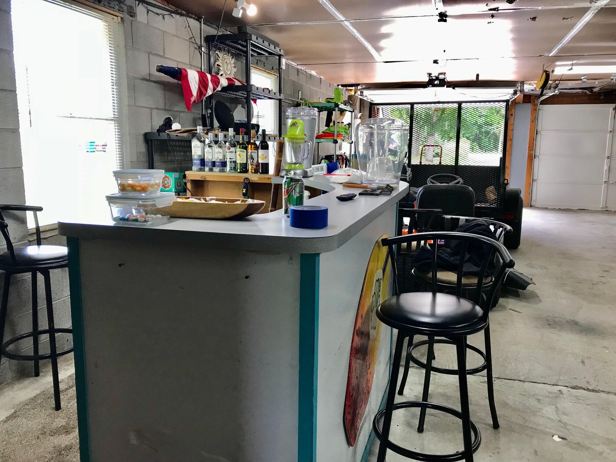 1707 Whitehall Road Muskegon, MI 49445 - Photo 28 of 38 Man Cave Bar