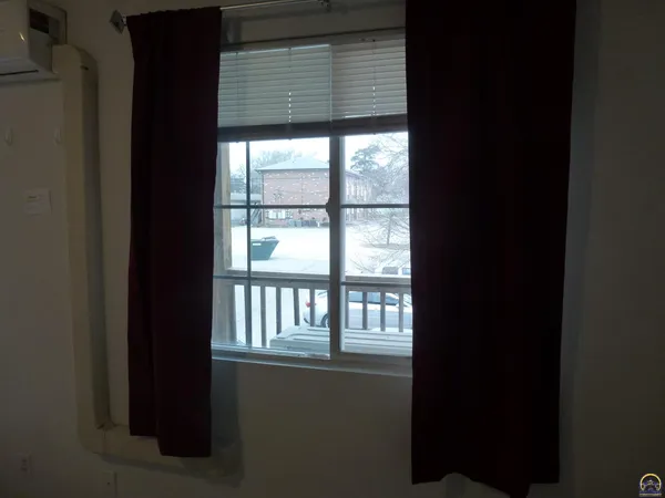 $1,080,000 | 905-909 East Street, Emporia, KS 66801