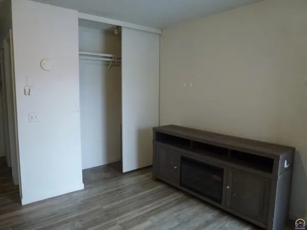 $1,080,000 | 905-909 East Street, Emporia, KS 66801