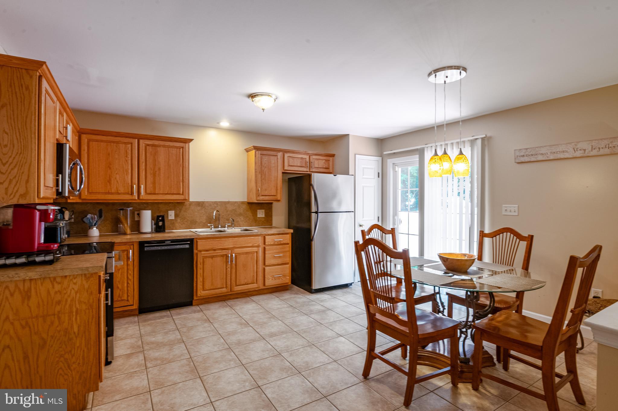 738 Maria Avenue Sinking Spring, PA 19608 - Photo 10 of 25 Gallery Image 10