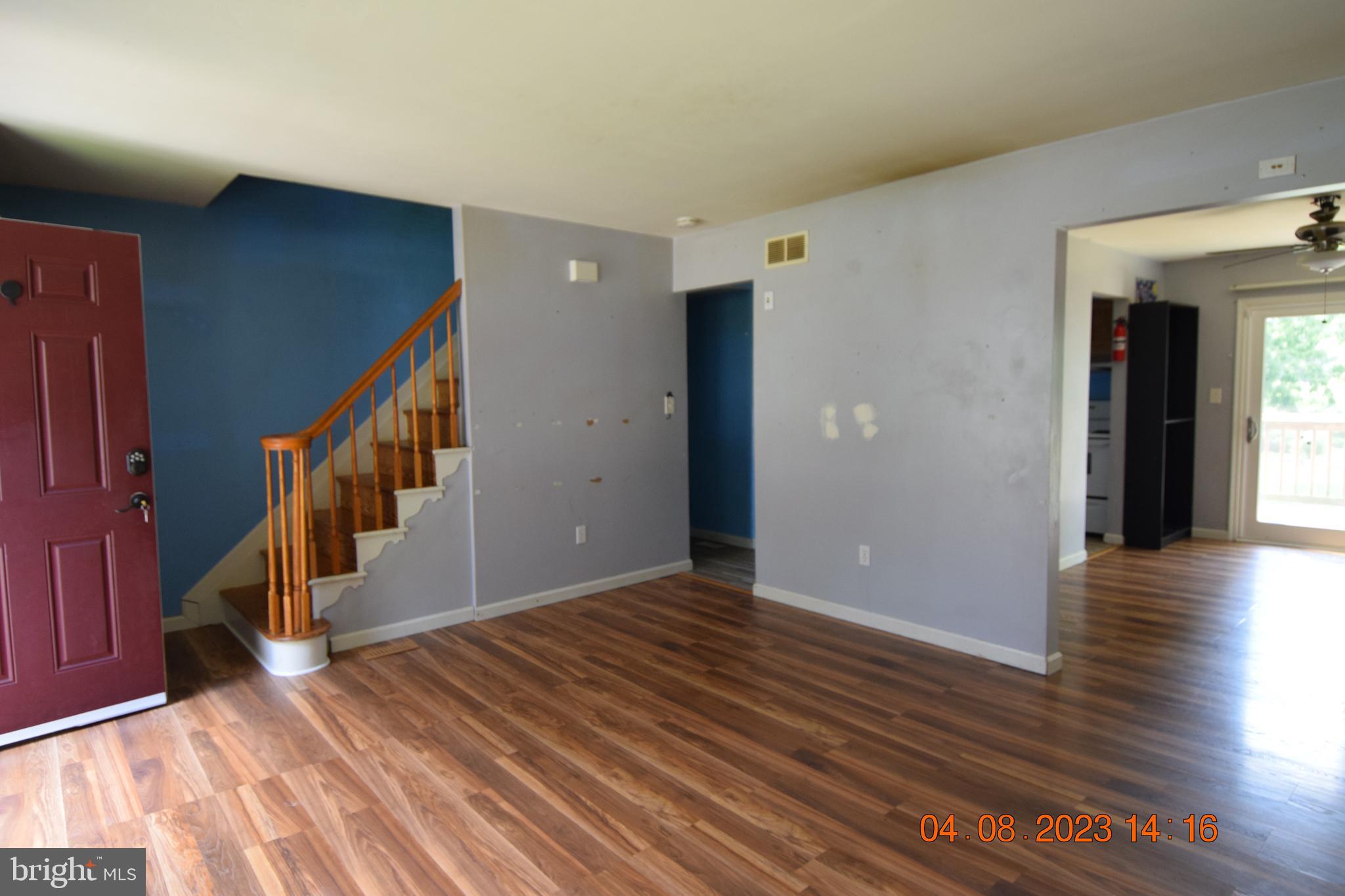 12 Sullivan Road Westminster, MD 21157 - Photo 6 of 32 LR 2