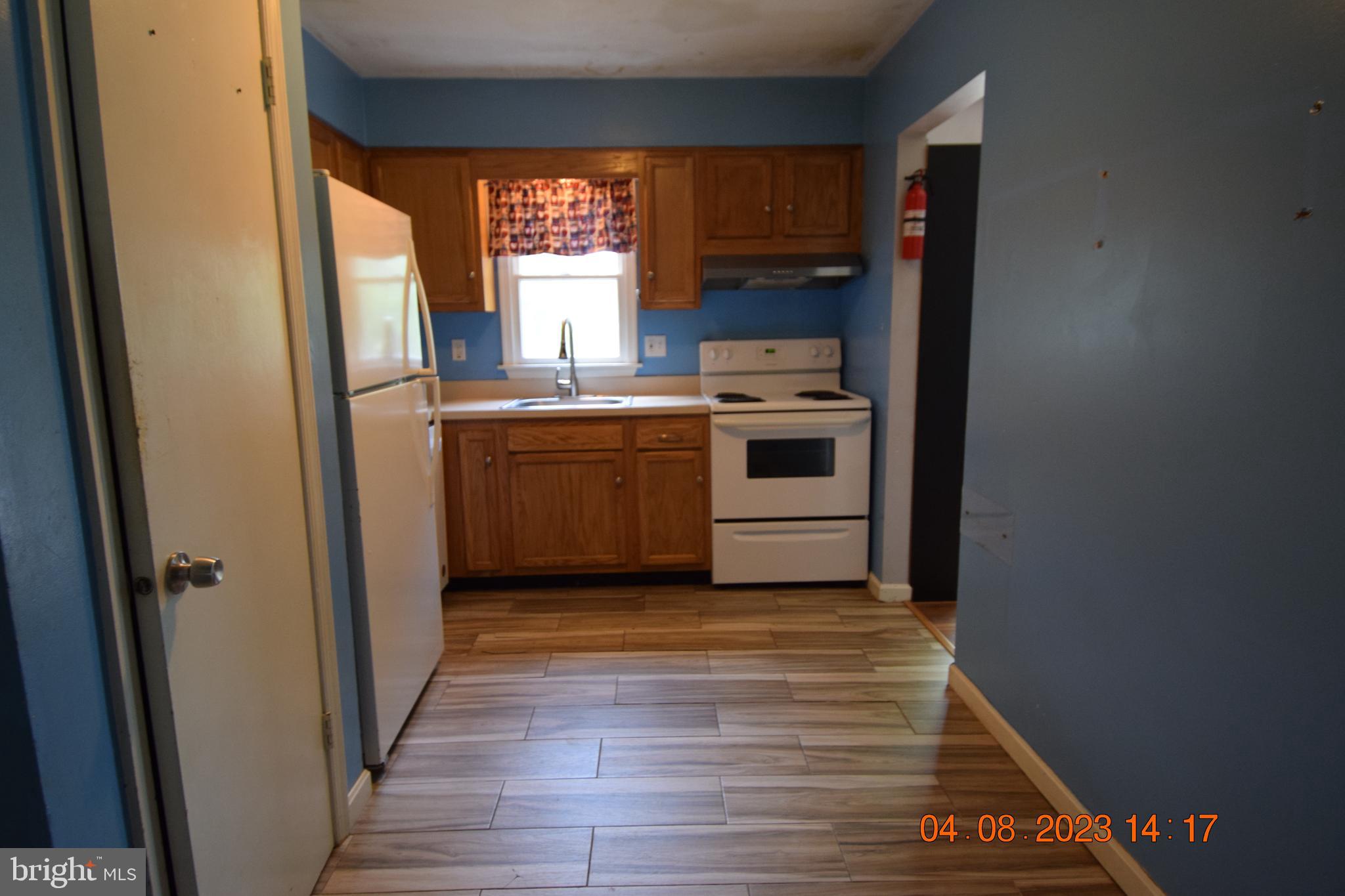 12 Sullivan Road Westminster, MD 21157 - Photo 10 of 32 Kitchen