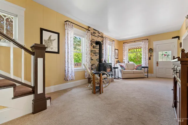 $899,000 | 1650 Banks Lowman Road, Garden Valley, ID 83622