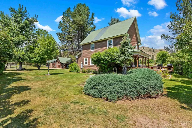 $899,000 | 1650 Banks Lowman Road, Garden Valley, ID 83622