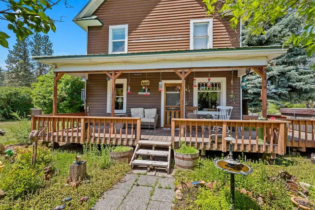 $899,000 | 1650 Banks Lowman Road, Garden Valley, ID 83622