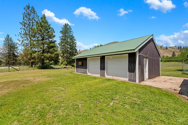 $899,000 | 1650 Banks Lowman Road, Garden Valley, ID 83622