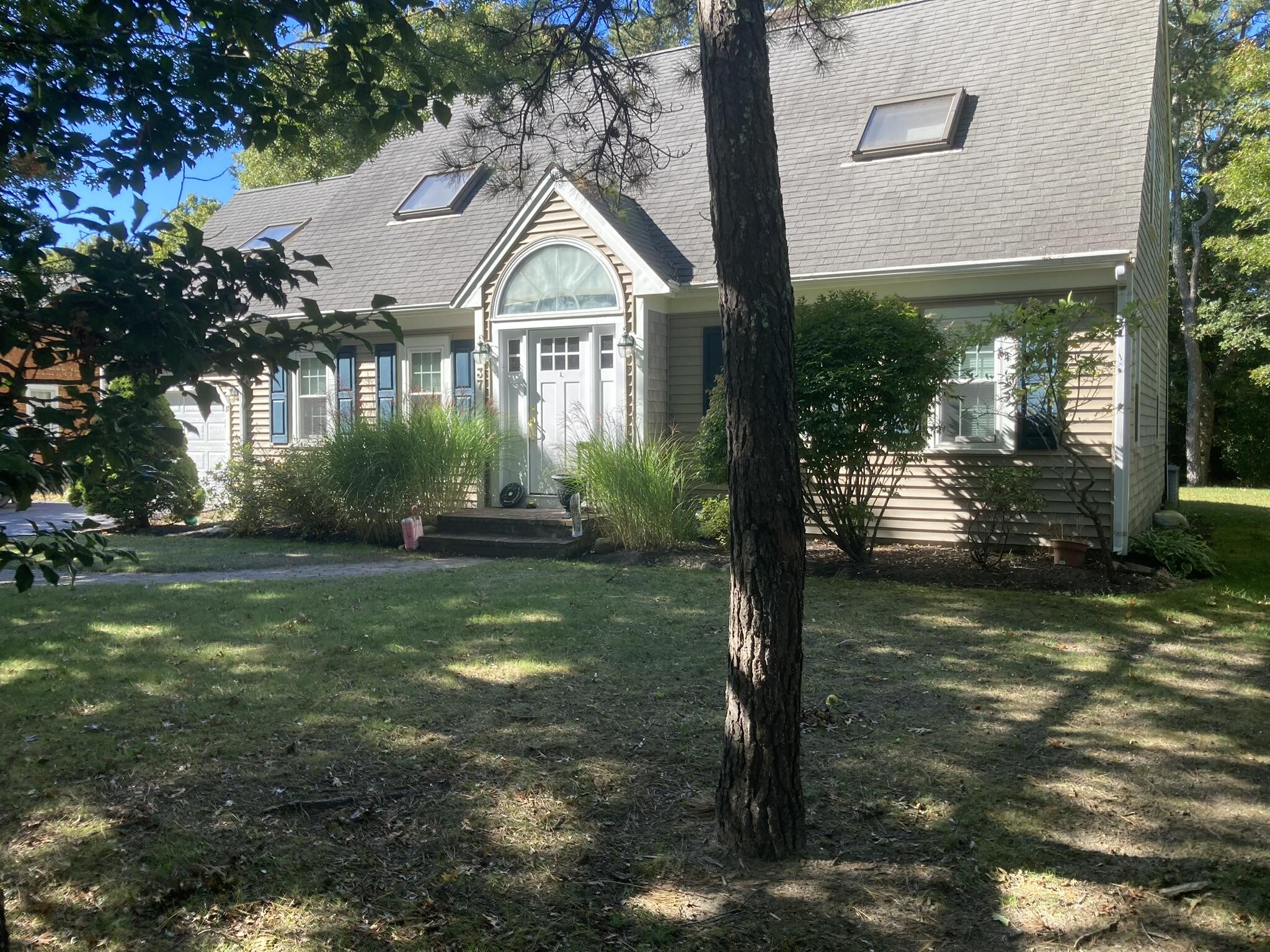 37 Square Rigger Lane Barnstable, MA 02601 - Photo 1 of 15 Front