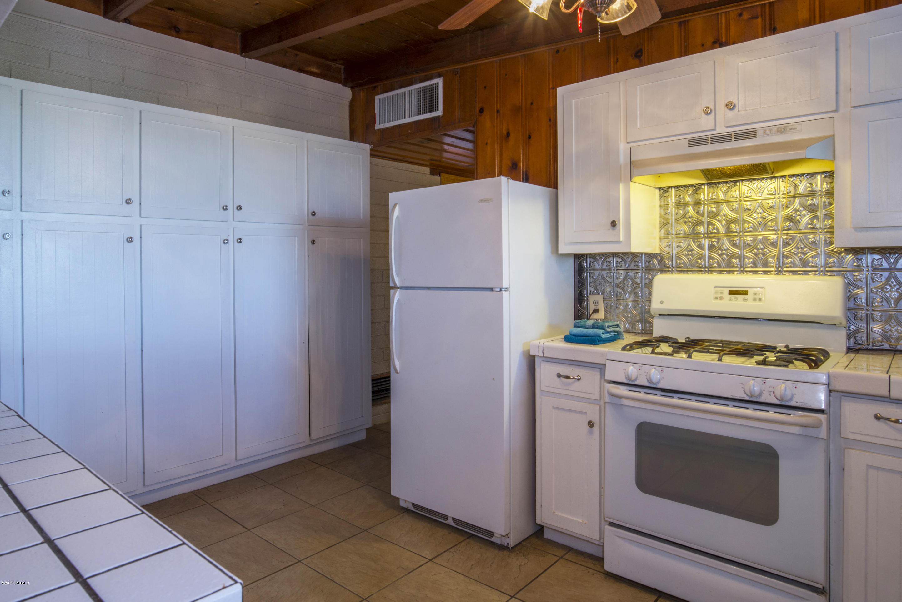 3220 West Milton Road Tucson, AZ 85746 - Photo 17 of 48 Gallery Image 17