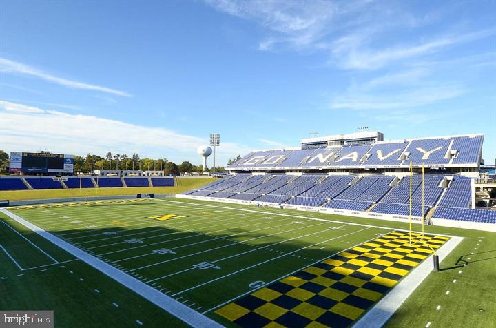 309 Halsey Road Annapolis, MD 21401 - Photo 40 of 44 Tailgate in your front yard and walk to the game!