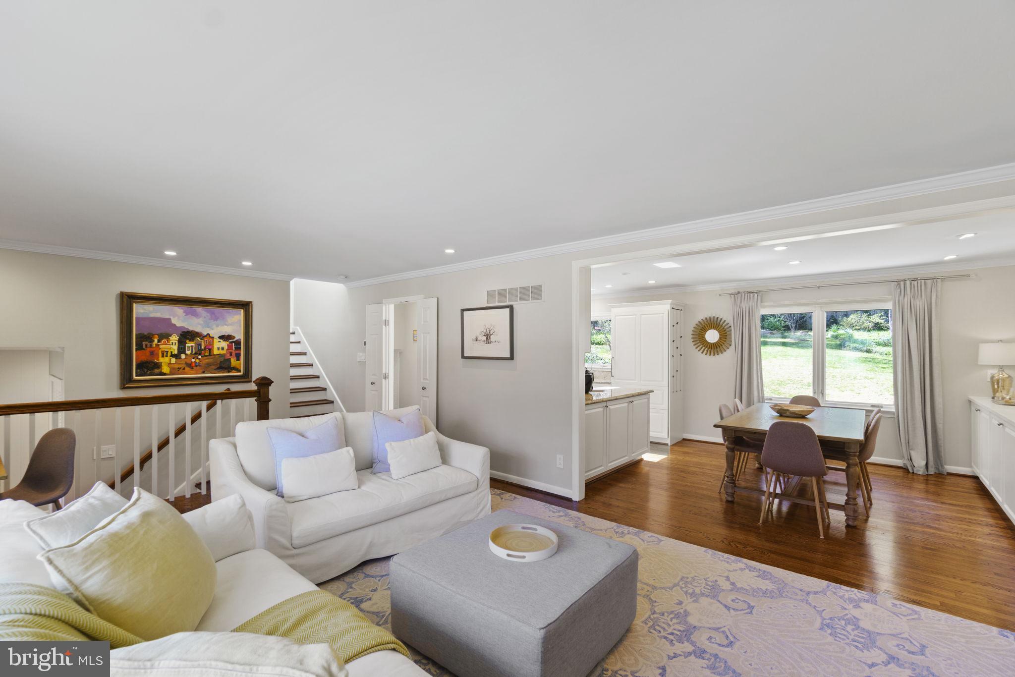309 Halsey Road Annapolis, MD 21401 - Photo 4 of 44 Easy entertaining flow inside and out