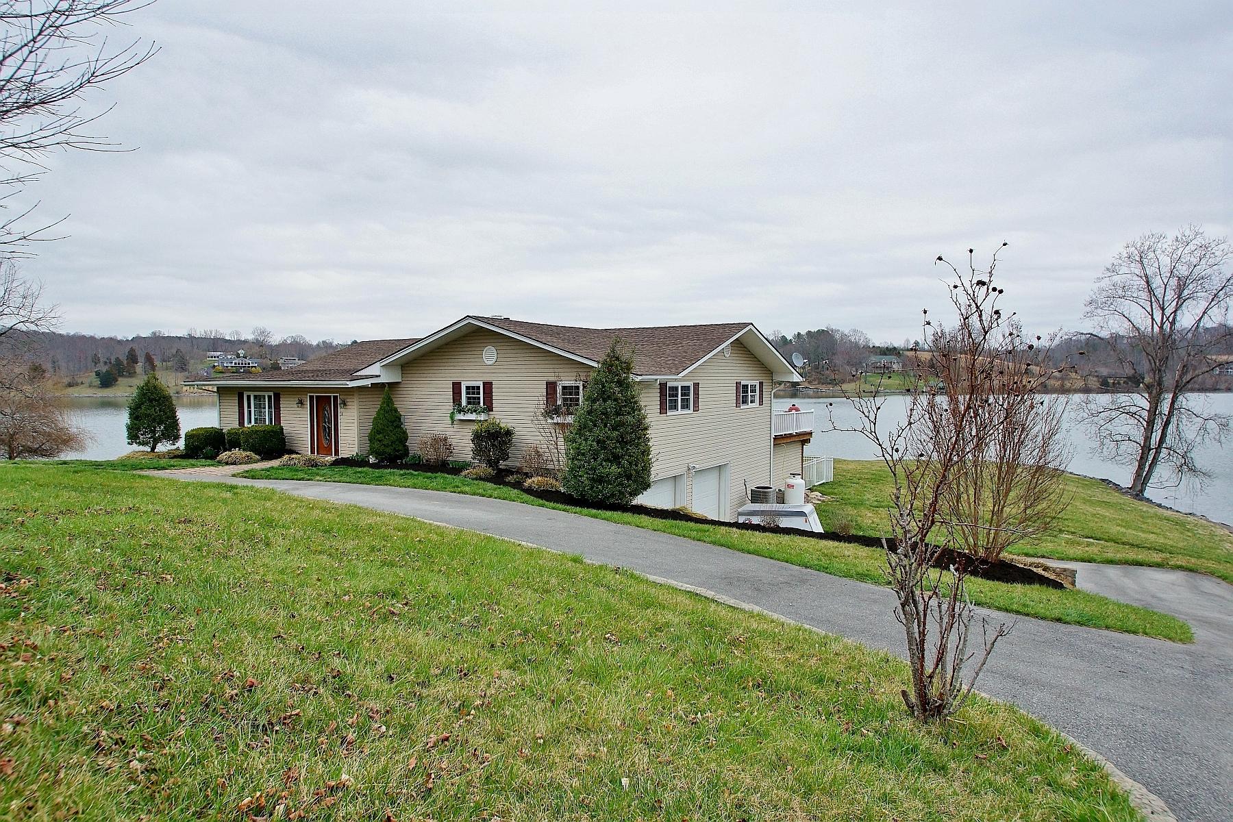 1525 Ellis Road Hardy, VA 24101 - Photo 3 of 88 3