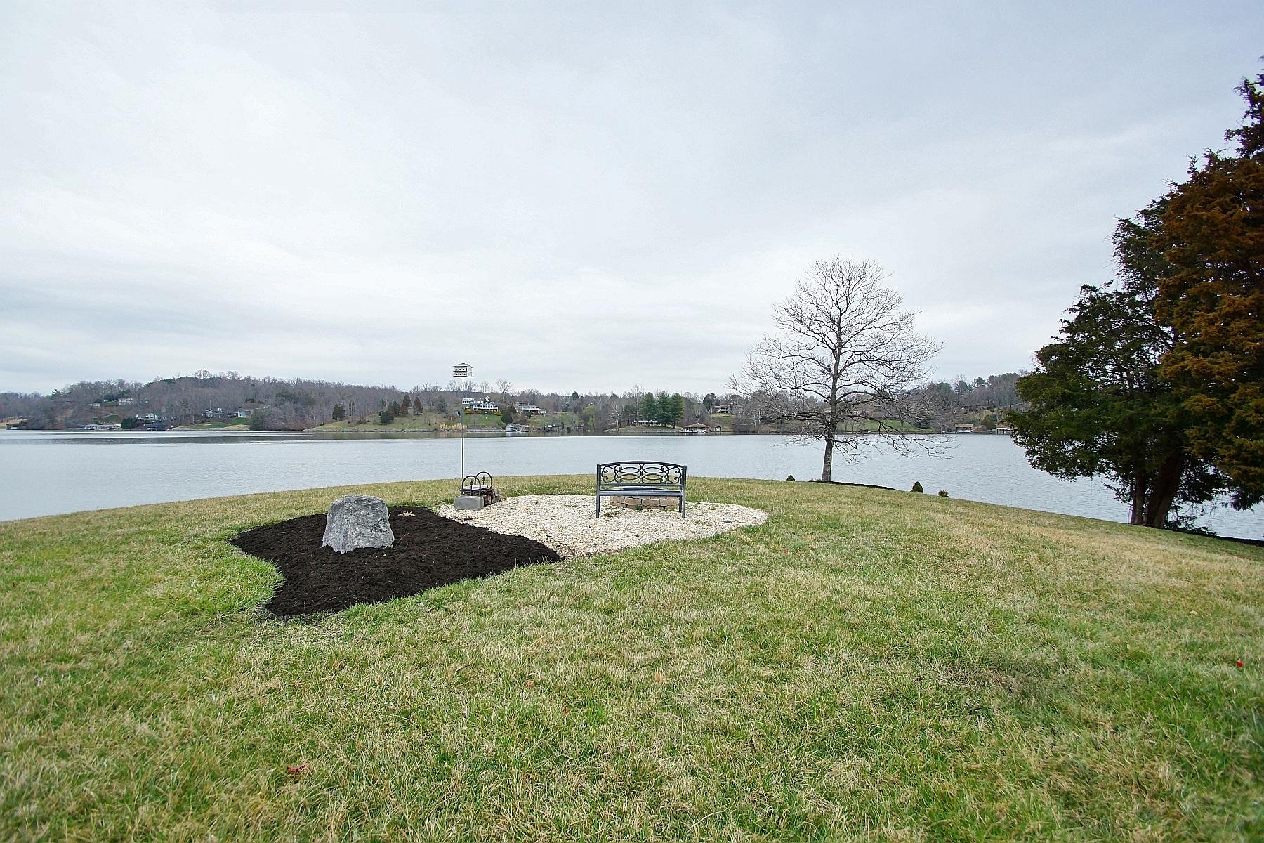 1525 Ellis Road Hardy, VA 24101 - Photo 35 of 88 35