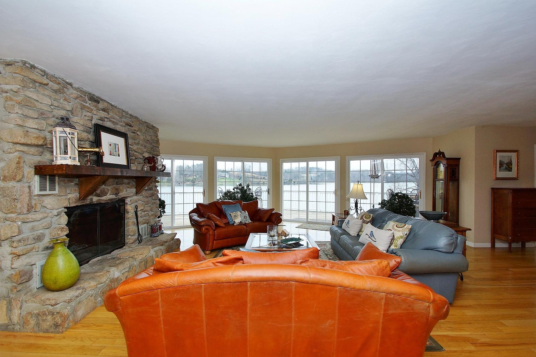 1525 Ellis Road Hardy, VA 24101 - Photo 47 of 88 45