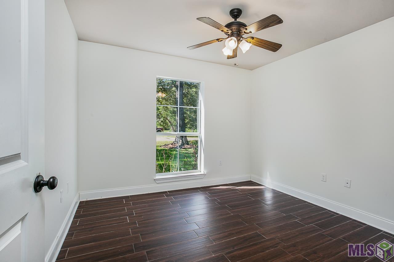 17011 Strain Road Baton Rouge, LA 70816 - Photo 12 of 22 Gallery Image 12