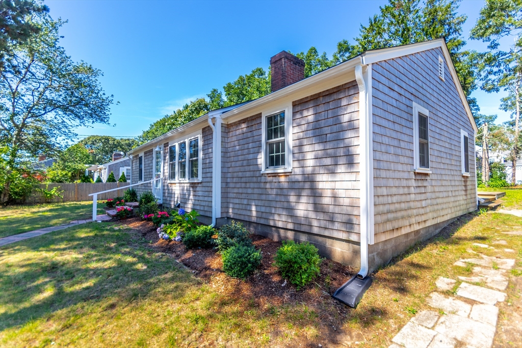 37 Naushon Road Dennis, MA 02639 - Photo 28 of 33 Gallery Image 28