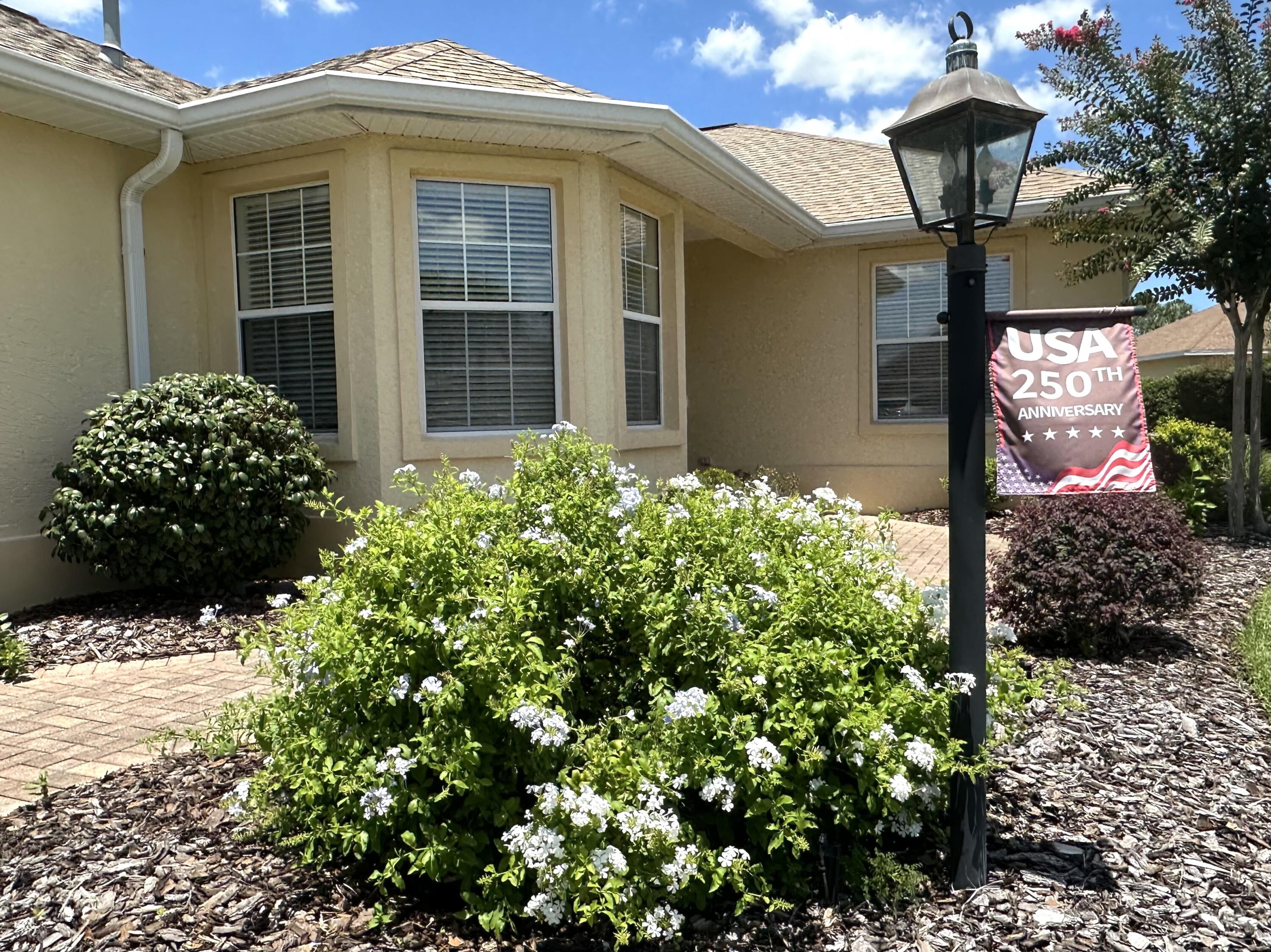 8394 Southwest 82nd Loop Ocala, FL 34481 - Photo 38 of 97 Beautifully landscaped