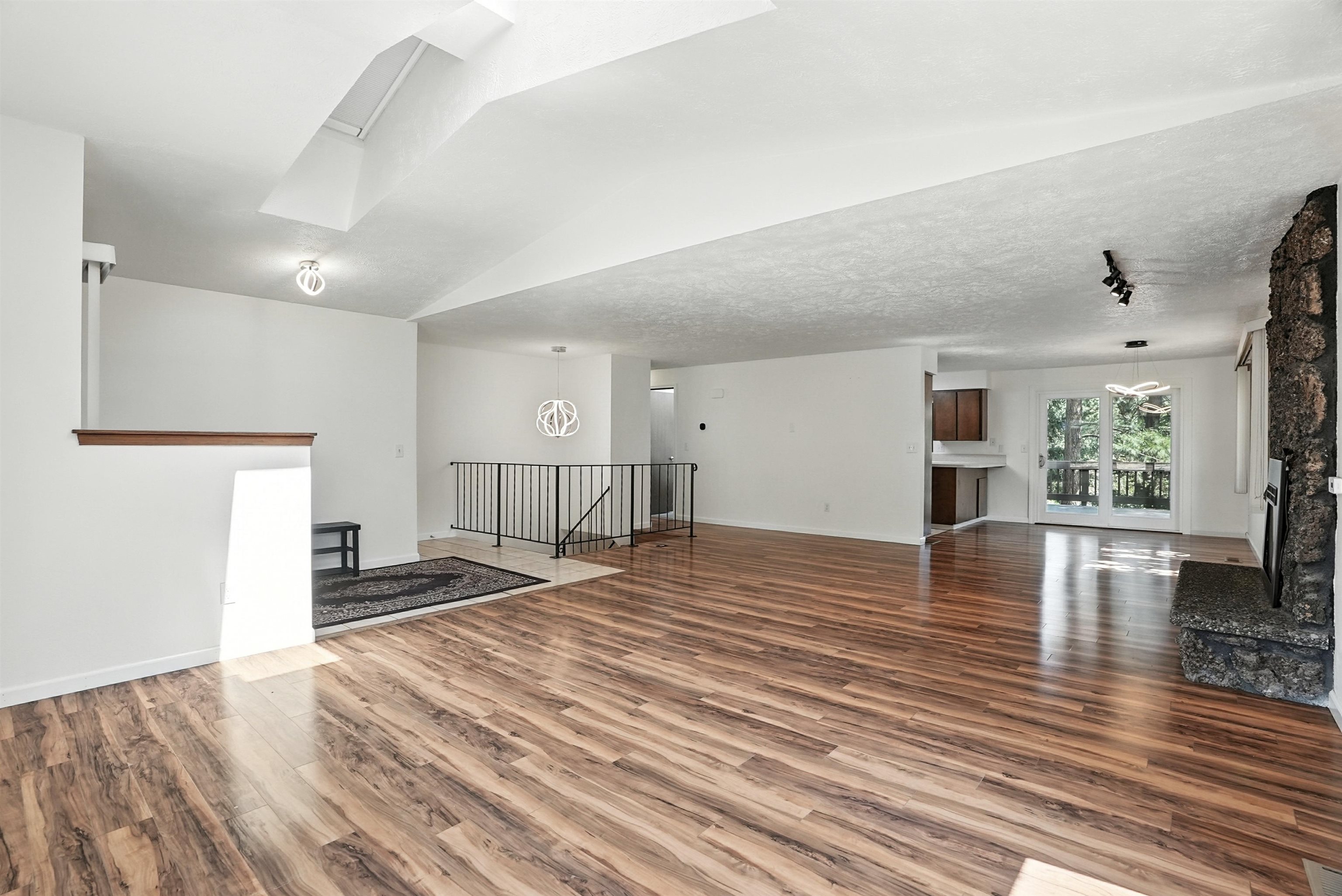 1225 South Ferrall Court Spokane, WA 99202 - Photo 6 of 42