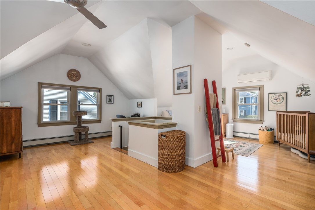 76 Blaisdell Avenue Pawtucket, RI 02860 - Photo 30 of 49