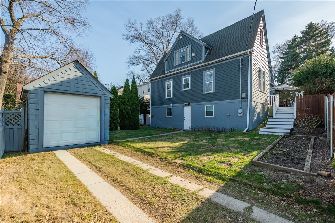 76 Blaisdell Avenue Pawtucket, RI 02860 - Photo 46 of 49