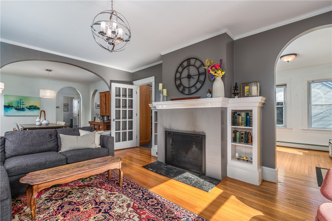 76 Blaisdell Avenue Pawtucket, RI 02860 - Photo 5 of 49