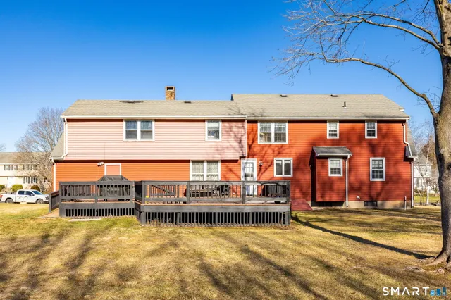 a front view of house with entertaining space