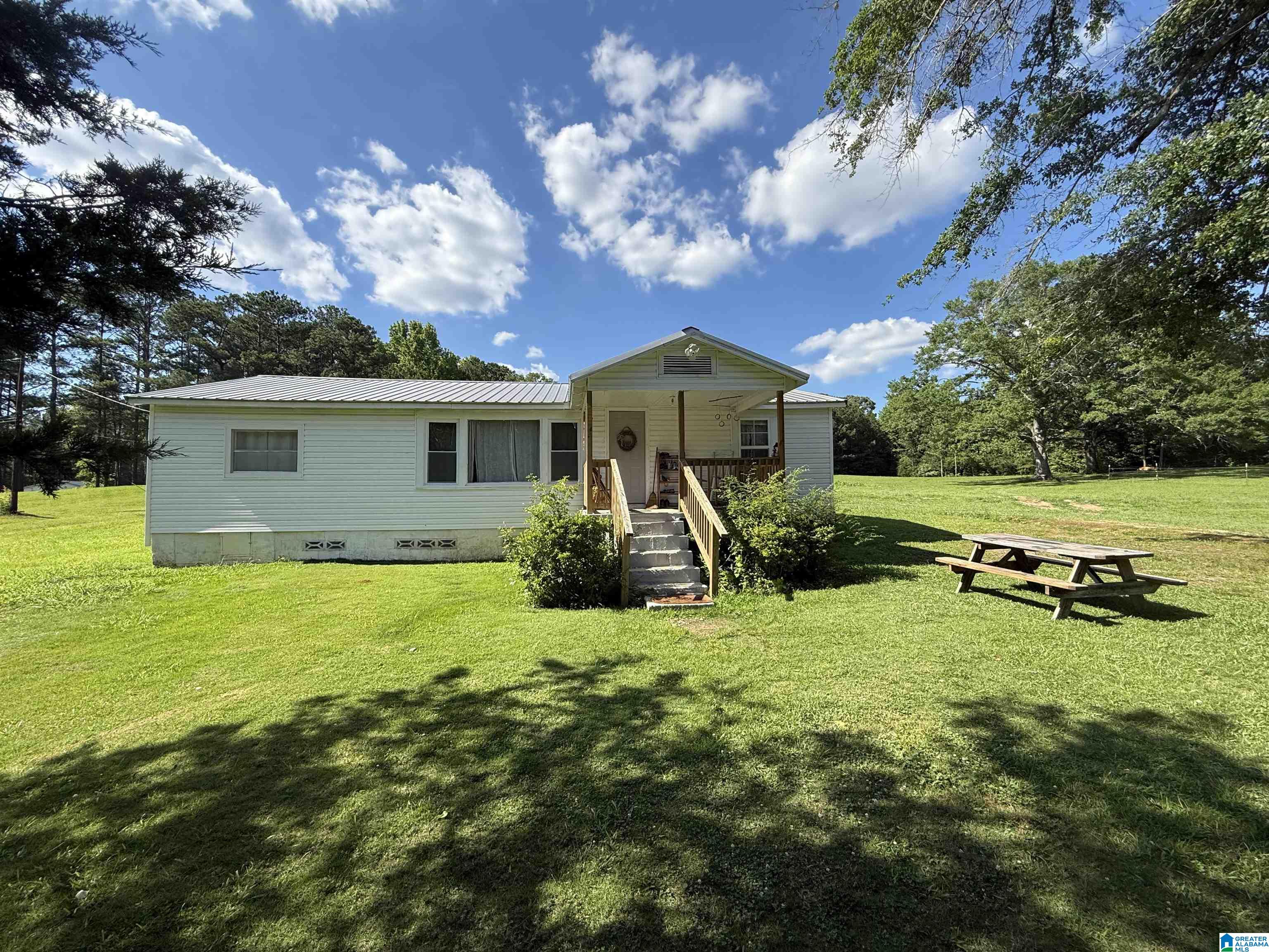 686 Tanyard Hill Road Sylacauga, AL 35151 - Photo 1 of 34