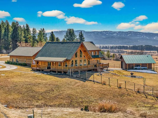 $1,295,000 | 3818 Osprey Circle, New Meadows, ID 83654
