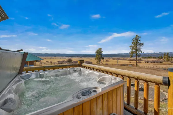 $1,295,000 | 3818 Osprey Circle, New Meadows, ID 83654