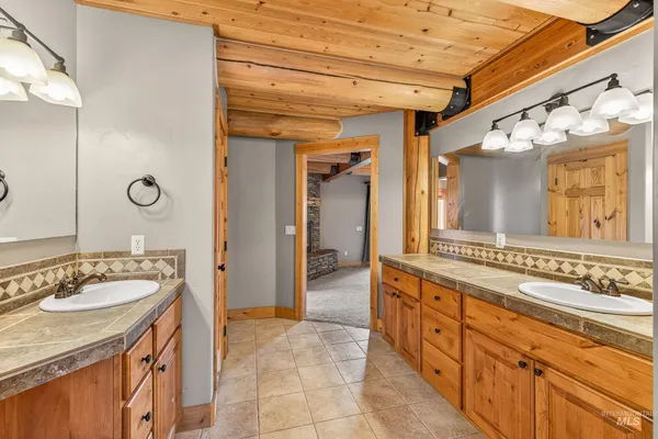 $1,295,000 | 3818 Osprey Circle, New Meadows, ID 83654