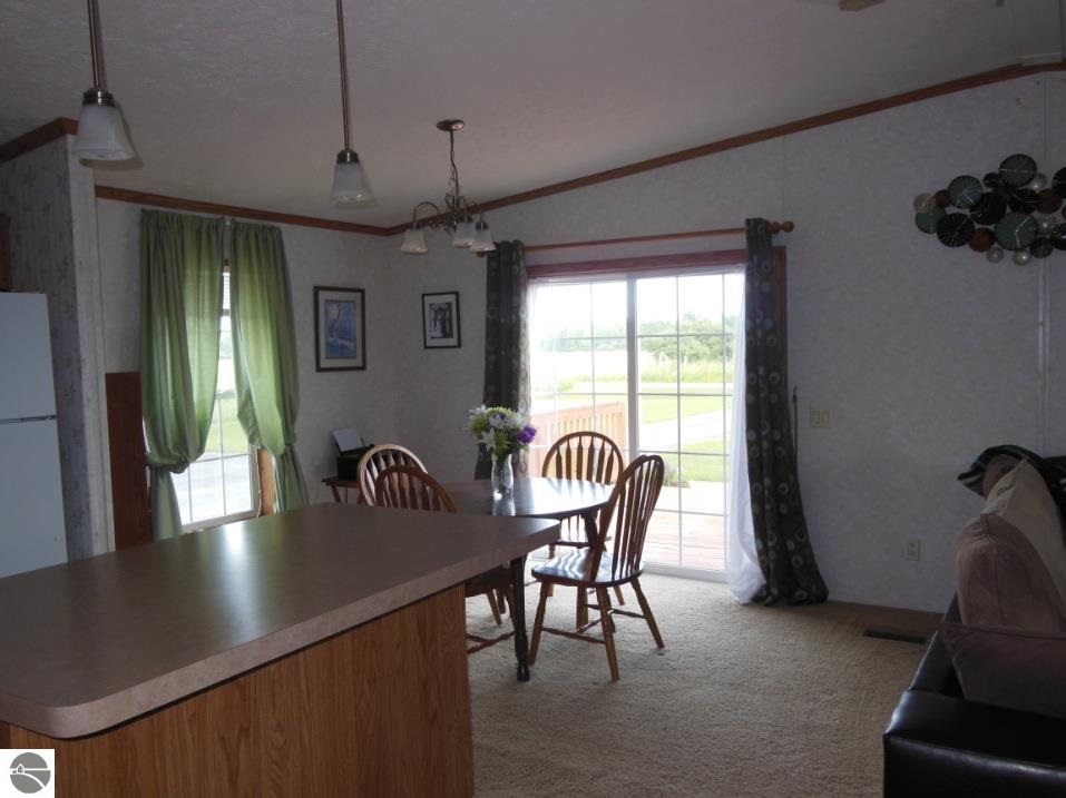 254 South Wise Road Mount Pleasant, MI 48858 - Photo 5 of 21 1779463-4.JPG