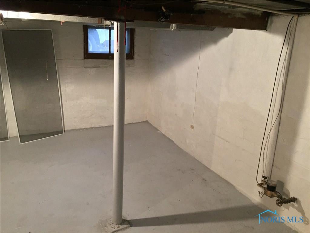2032 Mansfield Road Toledo, OH 43613 - Photo 30 of 31 Gallery Image 30