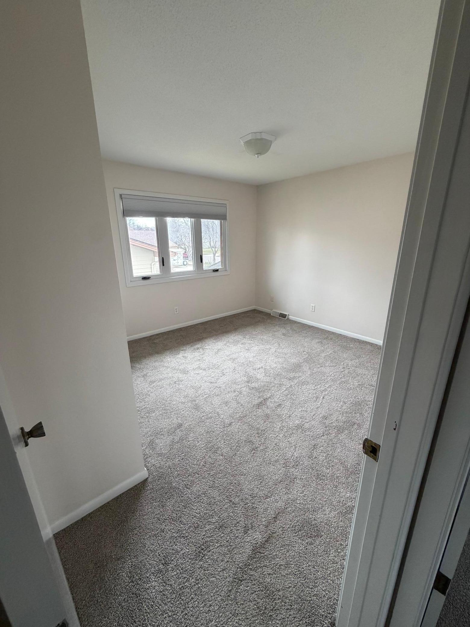 116 35th Avenue Northeast Fargo, ND 58102 - Photo 29 of 45
