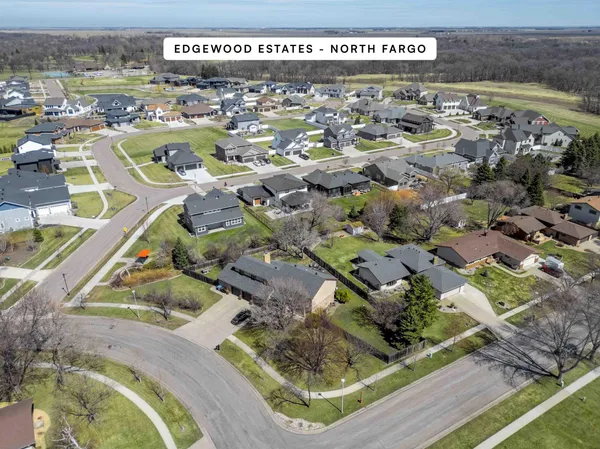 $499,900 | 116 35th Avenue Northeast, Fargo, ND 58102