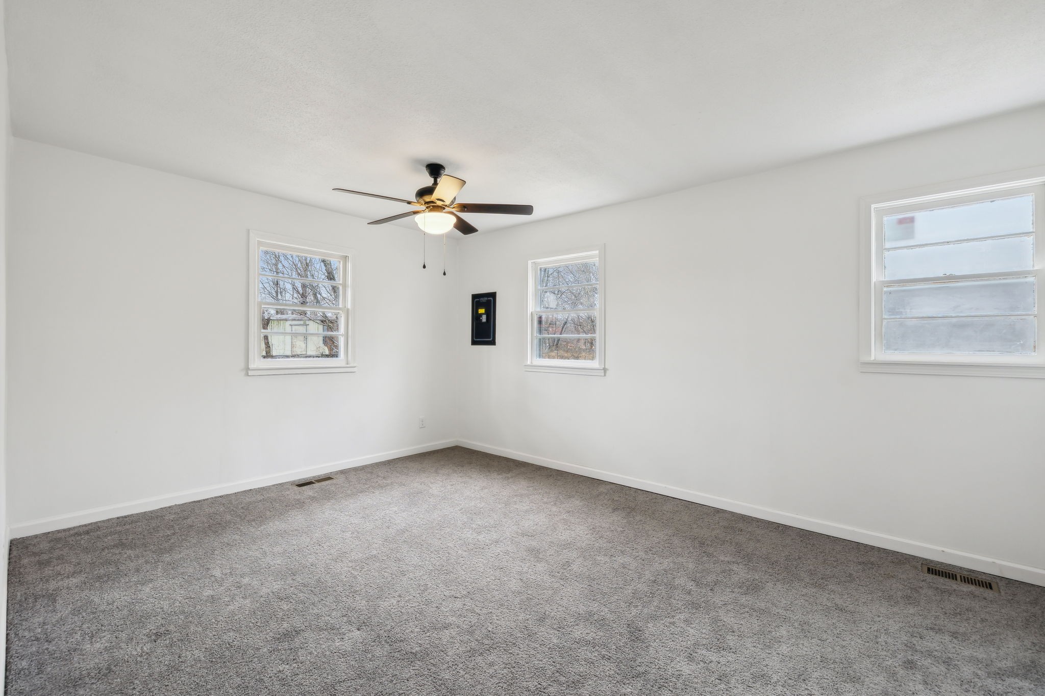 502 Browns Road Lafayette, TN 37083 - Photo 16 of 50 a view of an empty room with a window