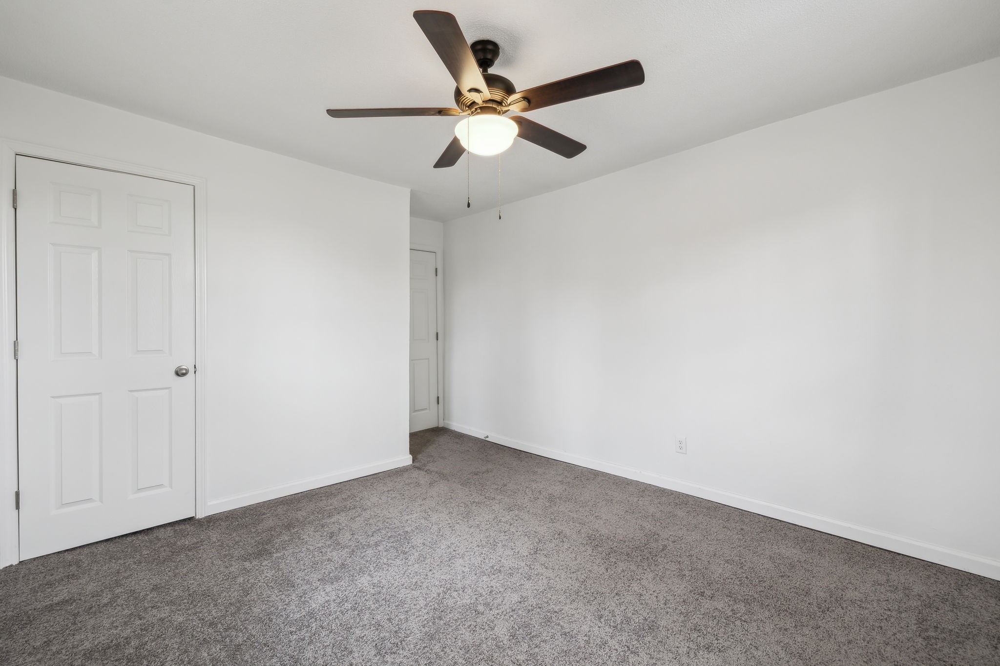 502 Browns Road Lafayette, TN 37083 - Photo 33 of 50 a view of an empty room